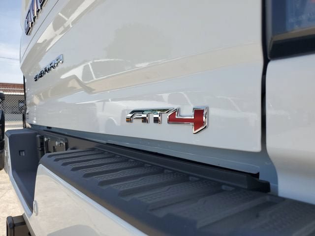 New 2026 GMC Sierra 3500 AT4 w/ AT4 Premium Plus Package AWD/4WD image 9