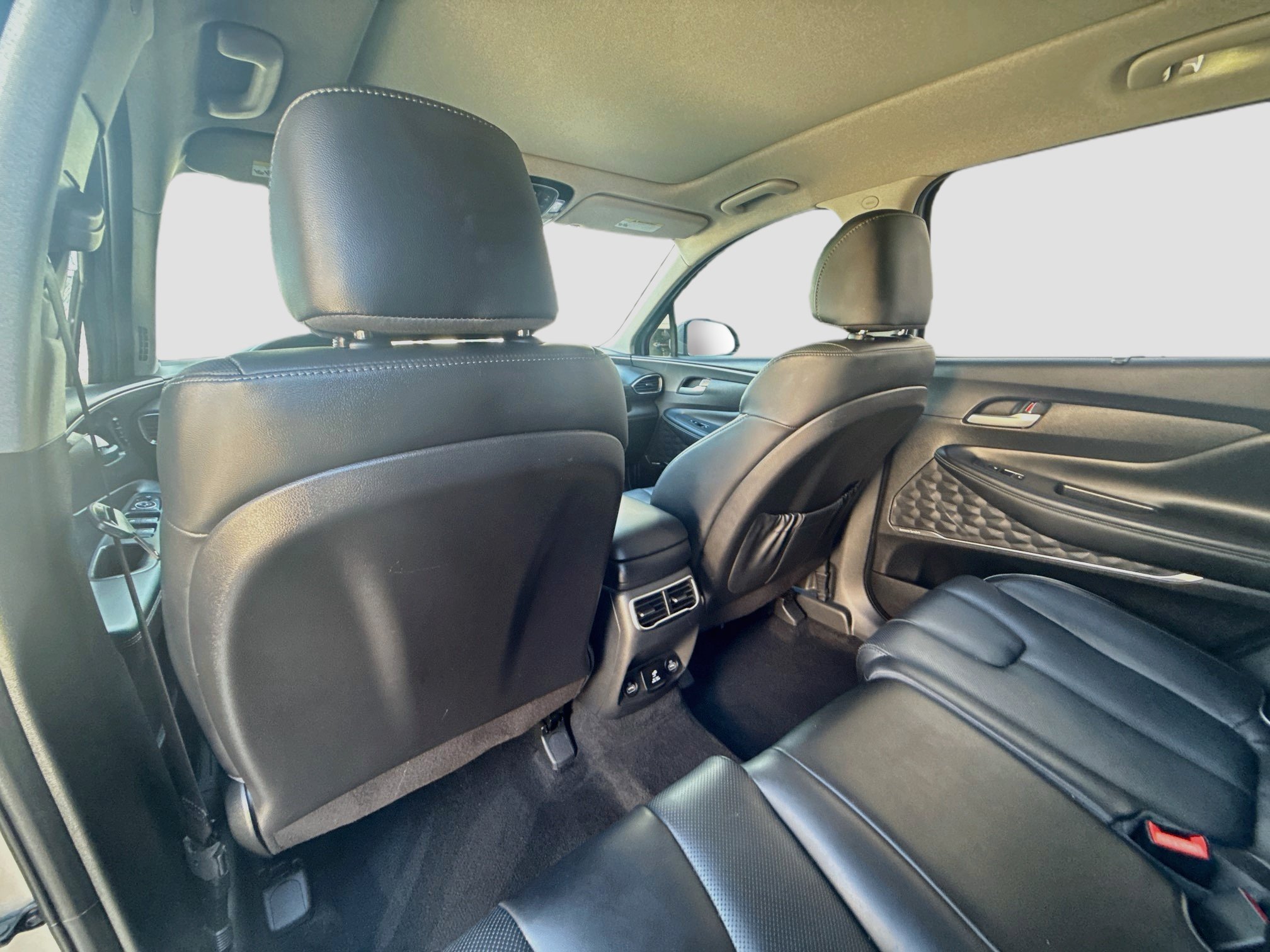 Used 2023 Hyundai Santa Fe Limited w/ Cargo Package FWD image 22