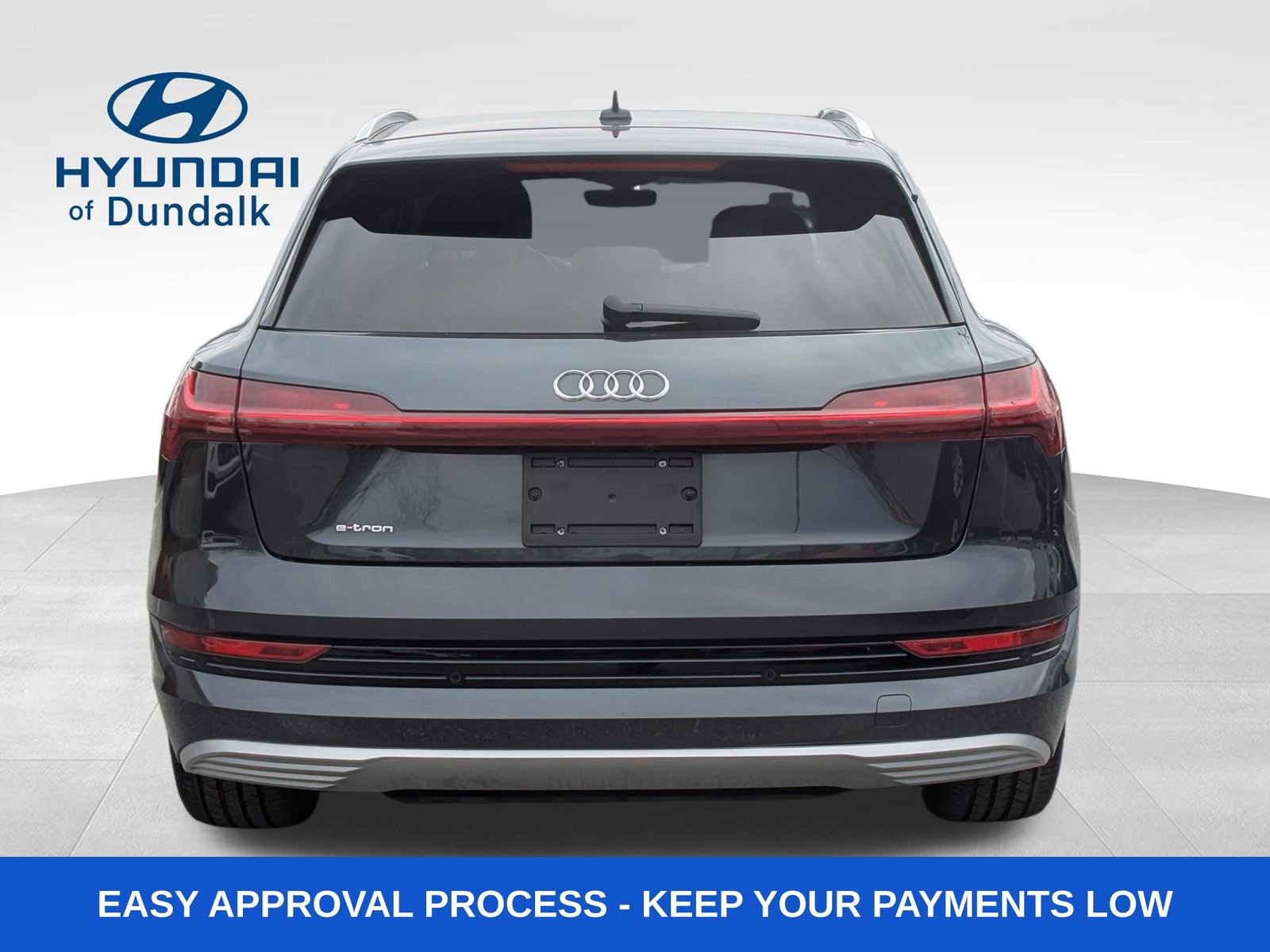 Used 2019 Audi e-tron Prestige w/ Prestige Package image 5