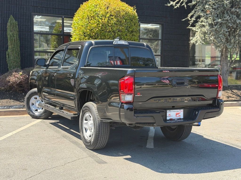 Used 2018 Toyota Tacoma SR RWD image 18
