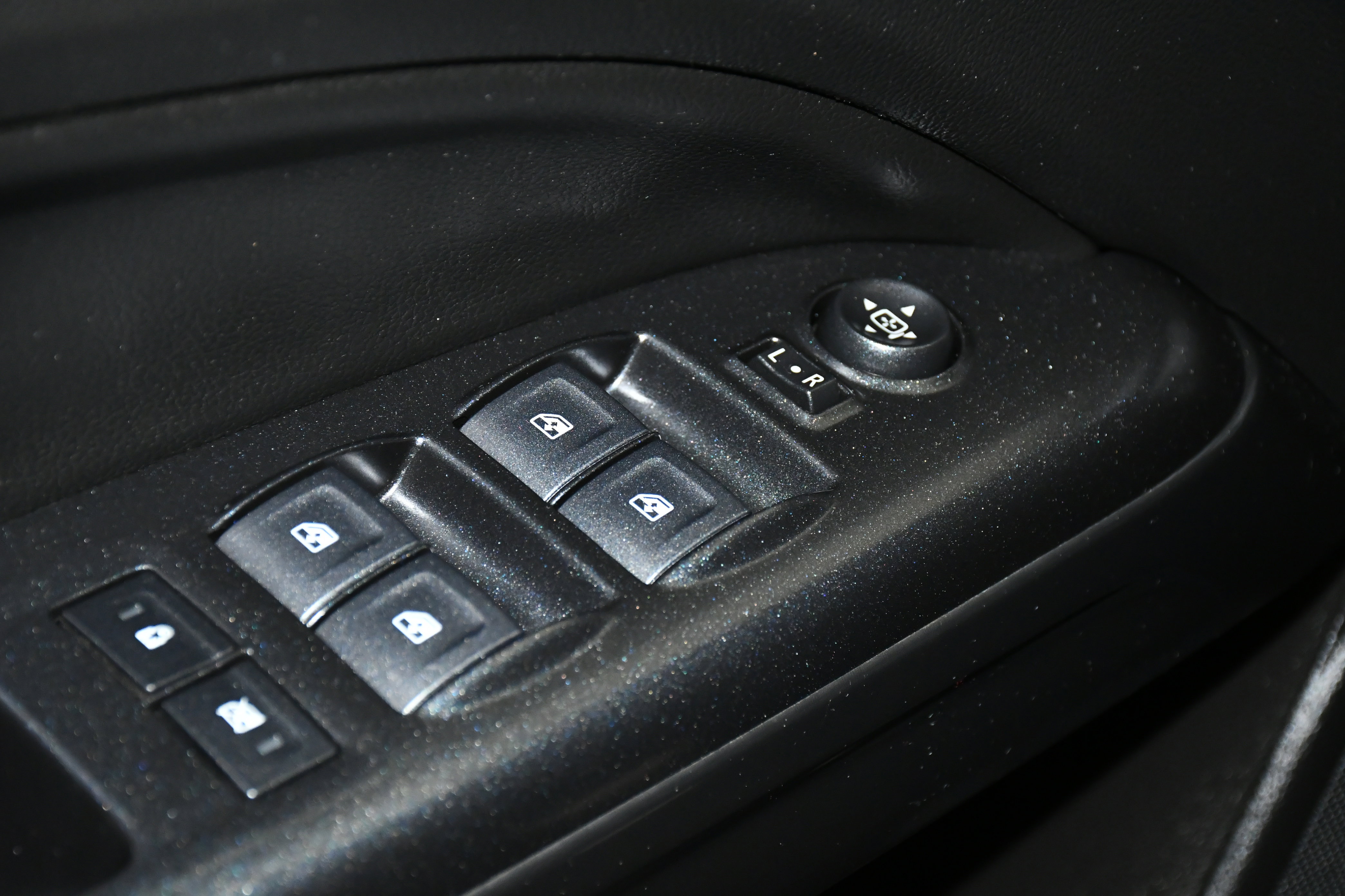 Used 2021 GMC Canyon AT4 w/ Driver Alert Package image 38