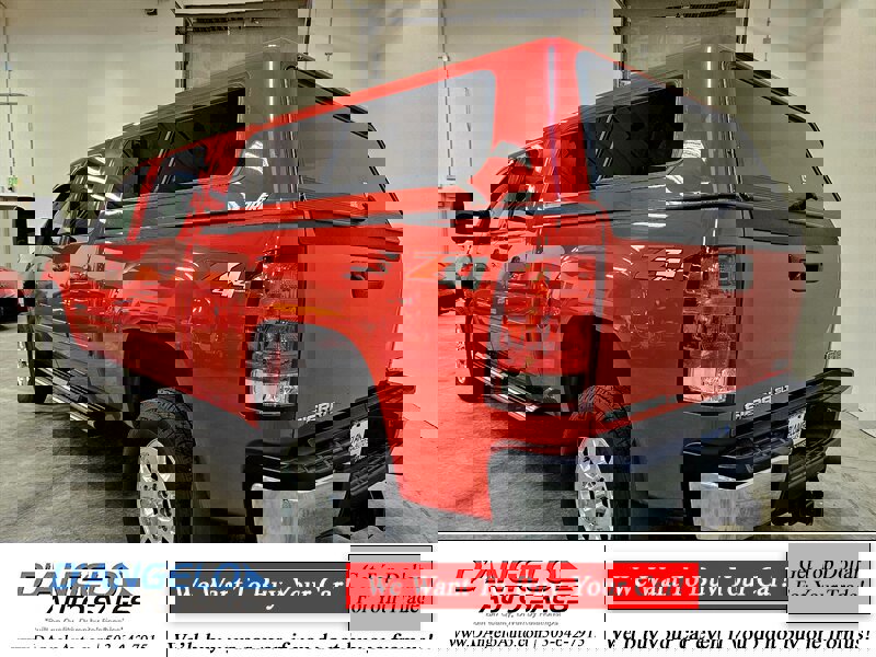 Used 2013 GMC Sierra 2500 SLT w/ Suspension Package, Off-Road image 6