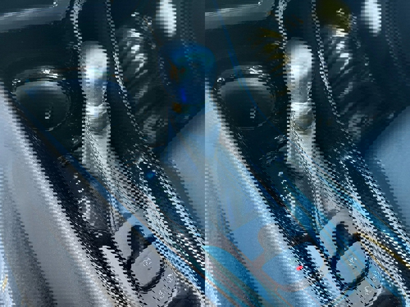 Used 2020 Toyota C-HR Limited image 25