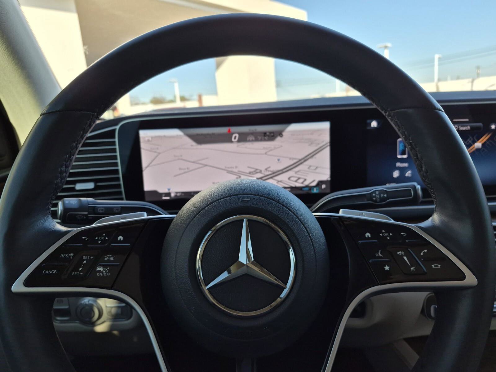 Used 2024 Mercedes-Benz GLS 450 4MATIC image 15