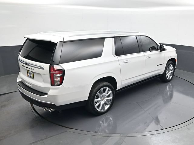 Used 2024 Chevrolet Suburban High Country AWD/4WD image 18