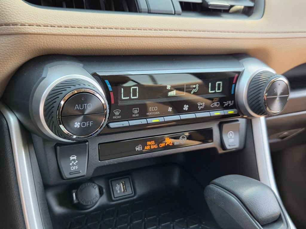 Certified 2024 Toyota RAV4 XLE w/ Convenience Package FWD image 21