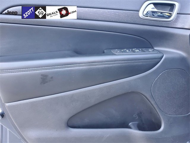 Used 2018 Jeep Grand Cherokee Altitude image 15