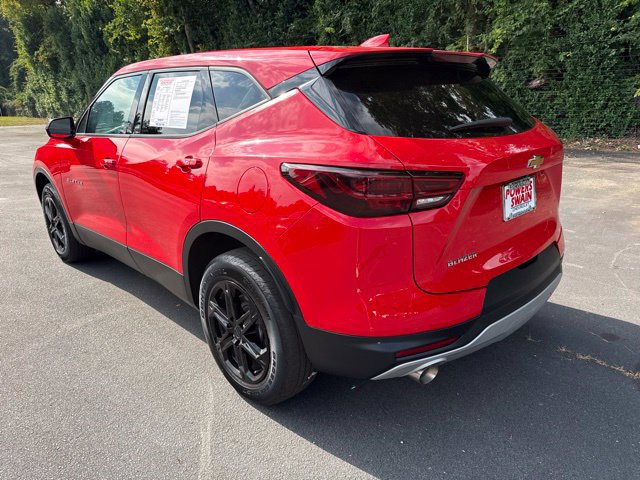 Used 2024 Chevrolet Blazer LT FWD image 3