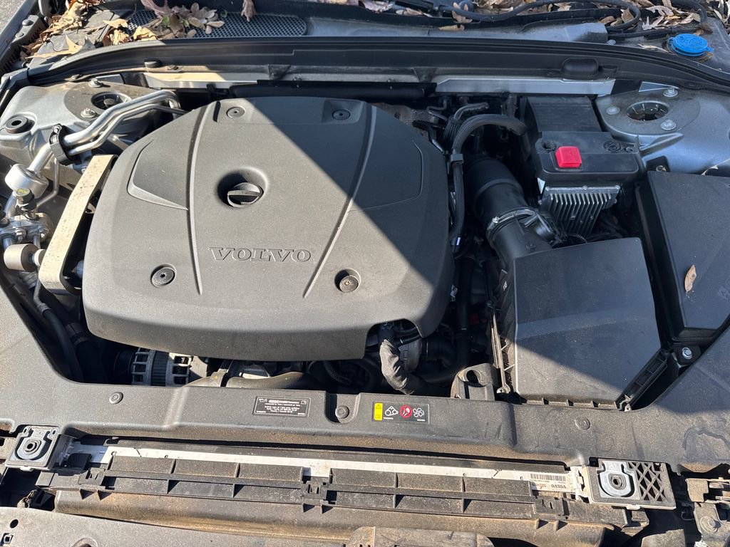 Used 2020 Volvo S60 T5 Inscription image 27