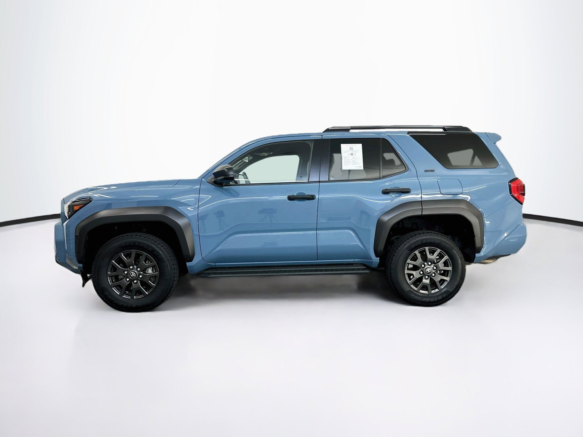 Used 2025 Toyota 4Runner SR5 AWD/4WD image 4