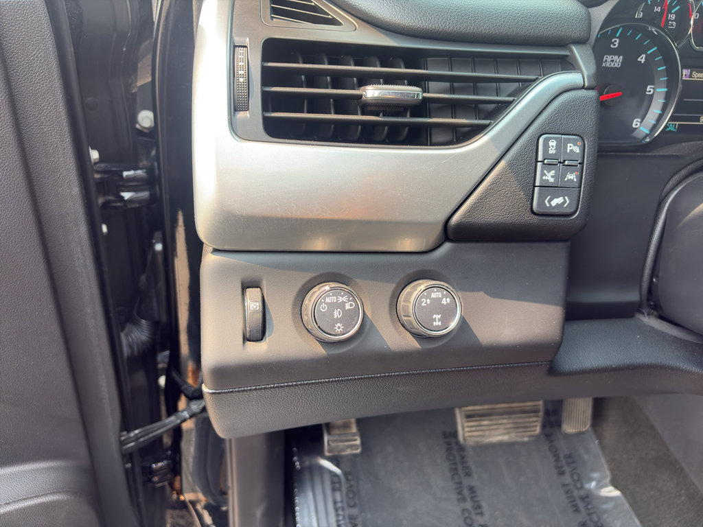 Used 2016 Chevrolet Tahoe LTZ AWD/4WD image 9