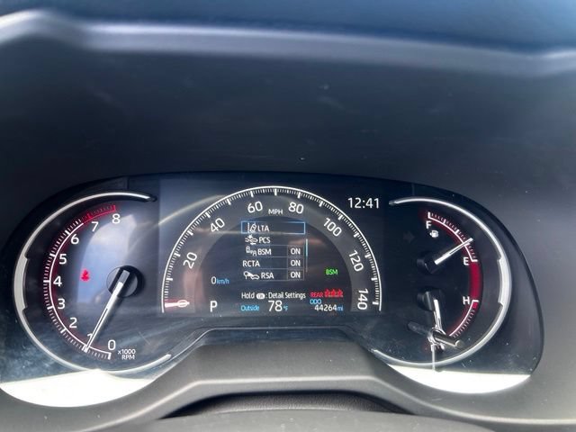 Used 2025 Toyota RAV4 XLE AWD/4WD image 23