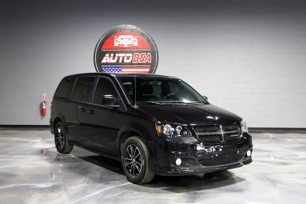 Used 2018 Dodge Grand Caravan SE FWD image 1
