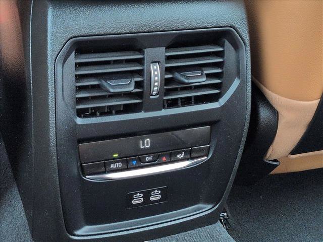 Used 2025 BMW 330i Sedan RWD image 18