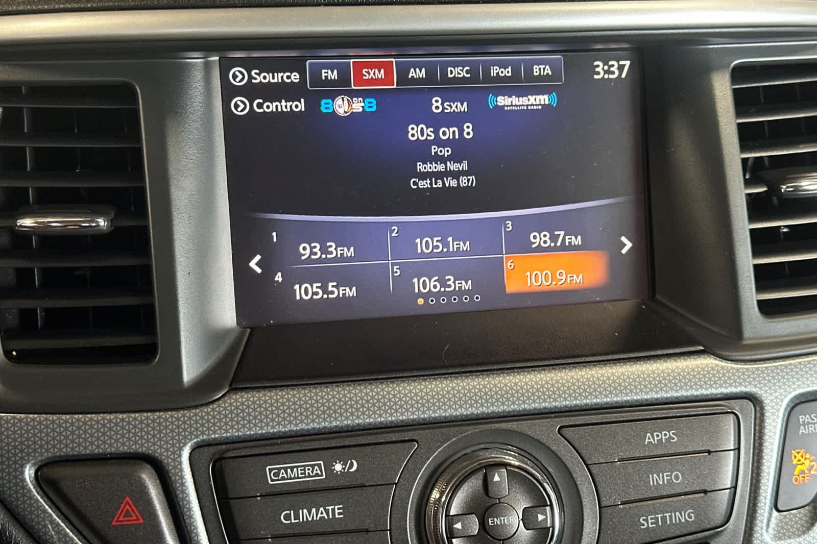 Used 2017 Nissan Pathfinder SL AWD/4WD image 19