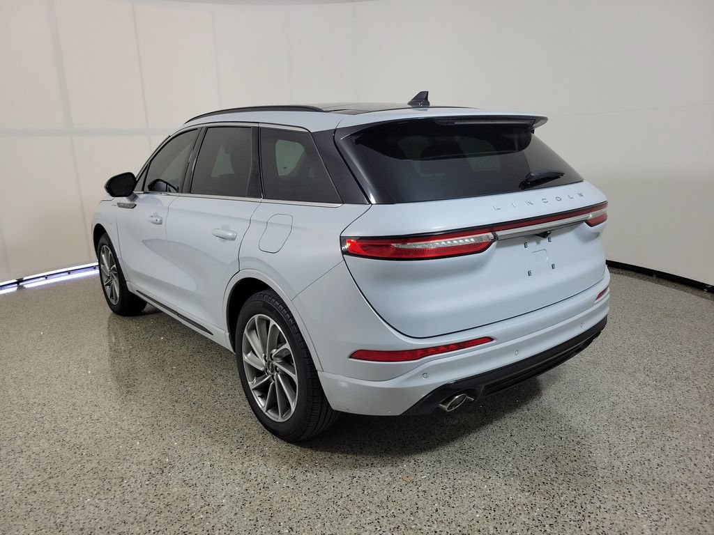 Certified 2025 Lincoln Corsair Grand Touring AWD/4WD image 3