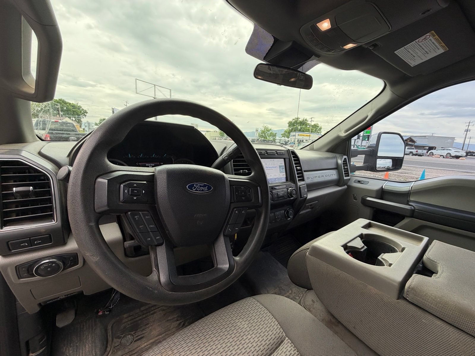 Used 2021 Ford F350 XLT w/ XLT Premium Package AWD/4WD image 9