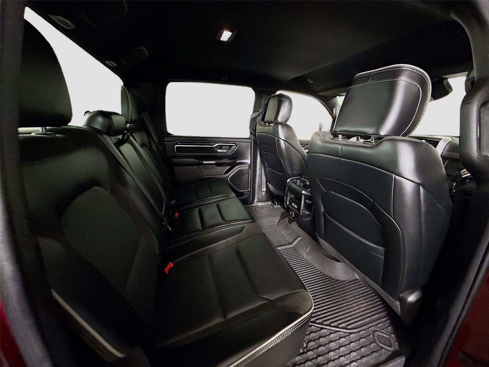 Used 2024 RAM 1500 Laramie image 19