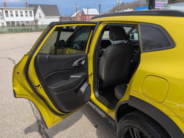 Certified 2024 Chevrolet Trax ACTIV w/ Sunroof Package image 24