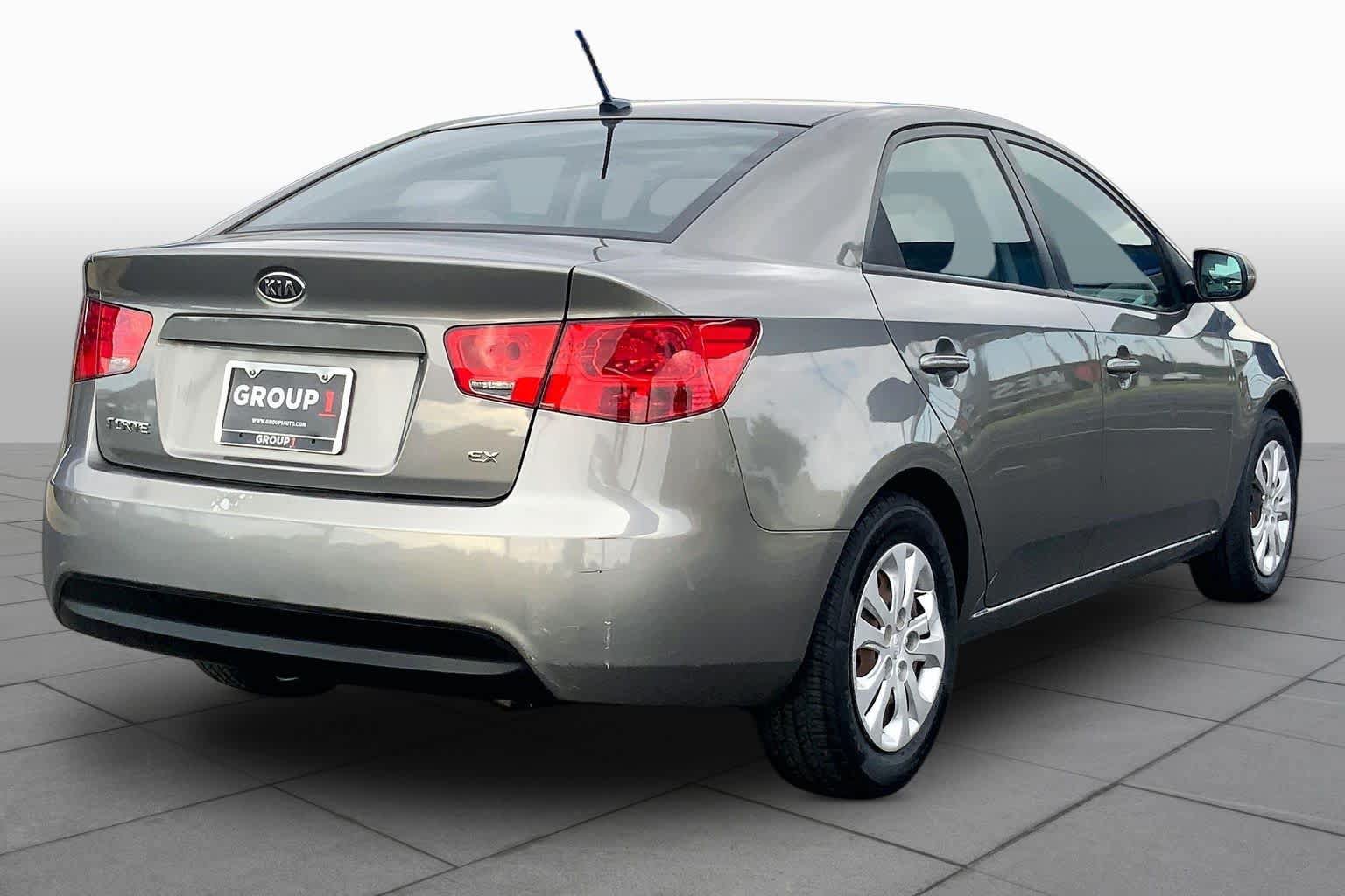 Used 2012 Kia Forte EX FWD image 12