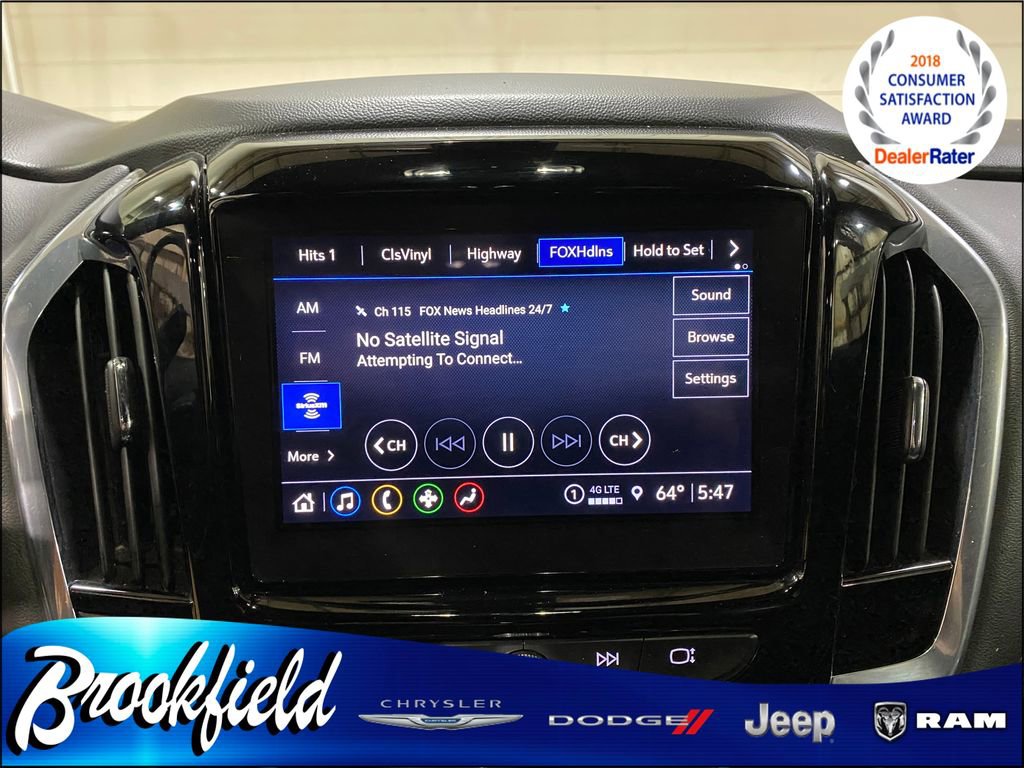Used 2023 Chevrolet Traverse LT image 23