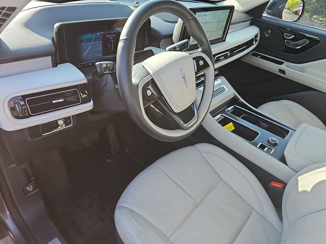 Used 2025 Lincoln Aviator Reserve w/ Illumination Package AWD/4WD image 12