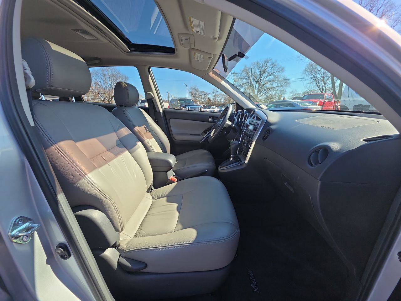 Used 2007 Toyota Matrix XR image 8
