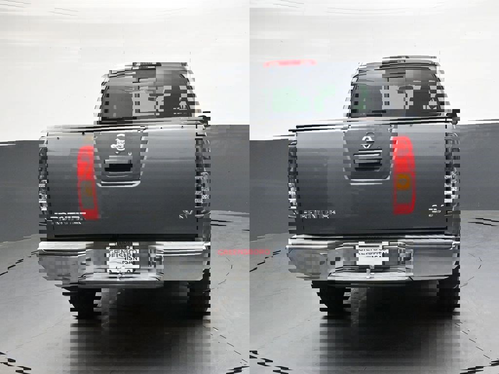 Used 2018 Nissan Frontier SV image 4