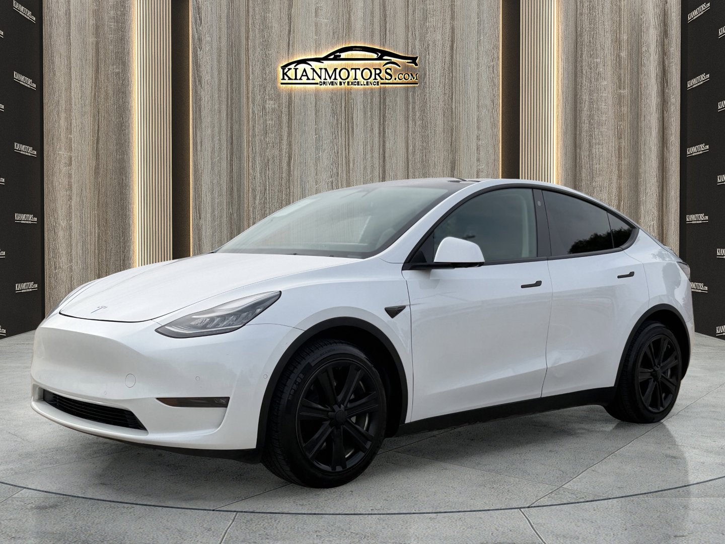 Used 2021 Tesla Model Y Long Range image 8