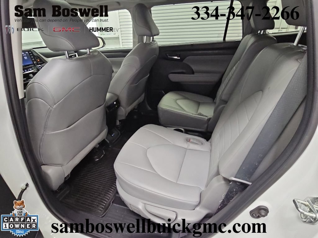 Used 2022 Toyota Highlander XLE FWD image 28