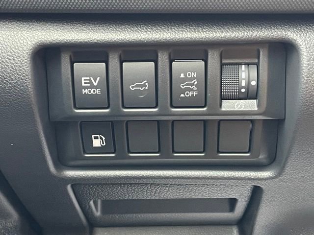 Certified 2025 Subaru Forester Limited image 15