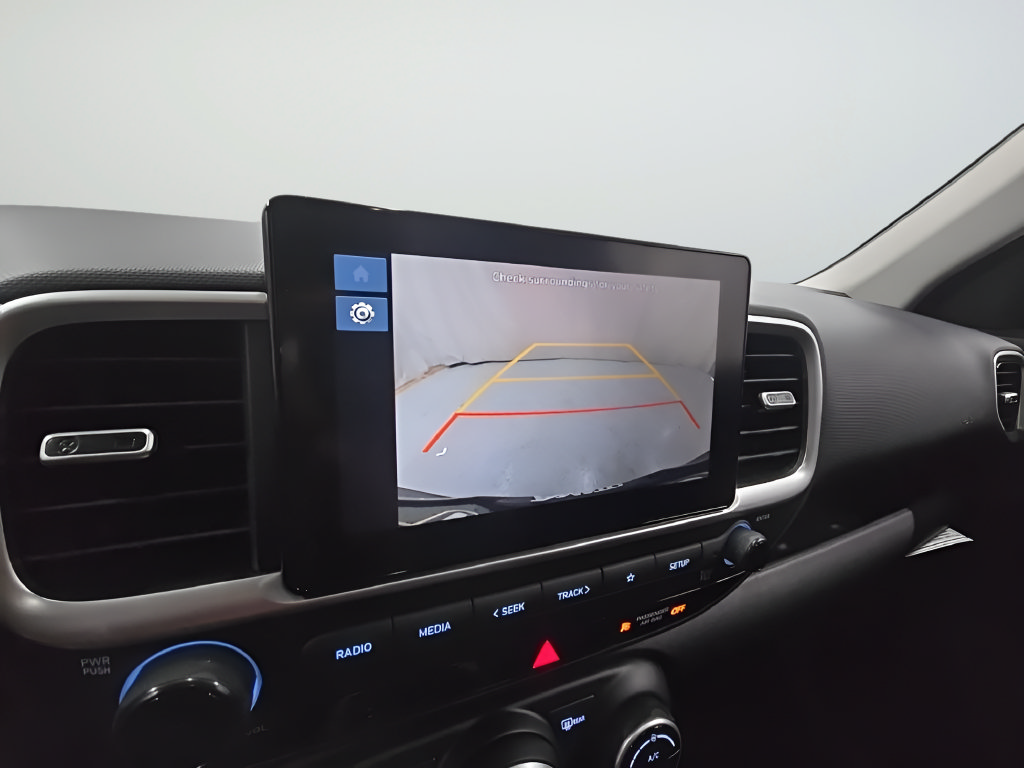 New 2026 Hyundai Venue SEL FWD image 32