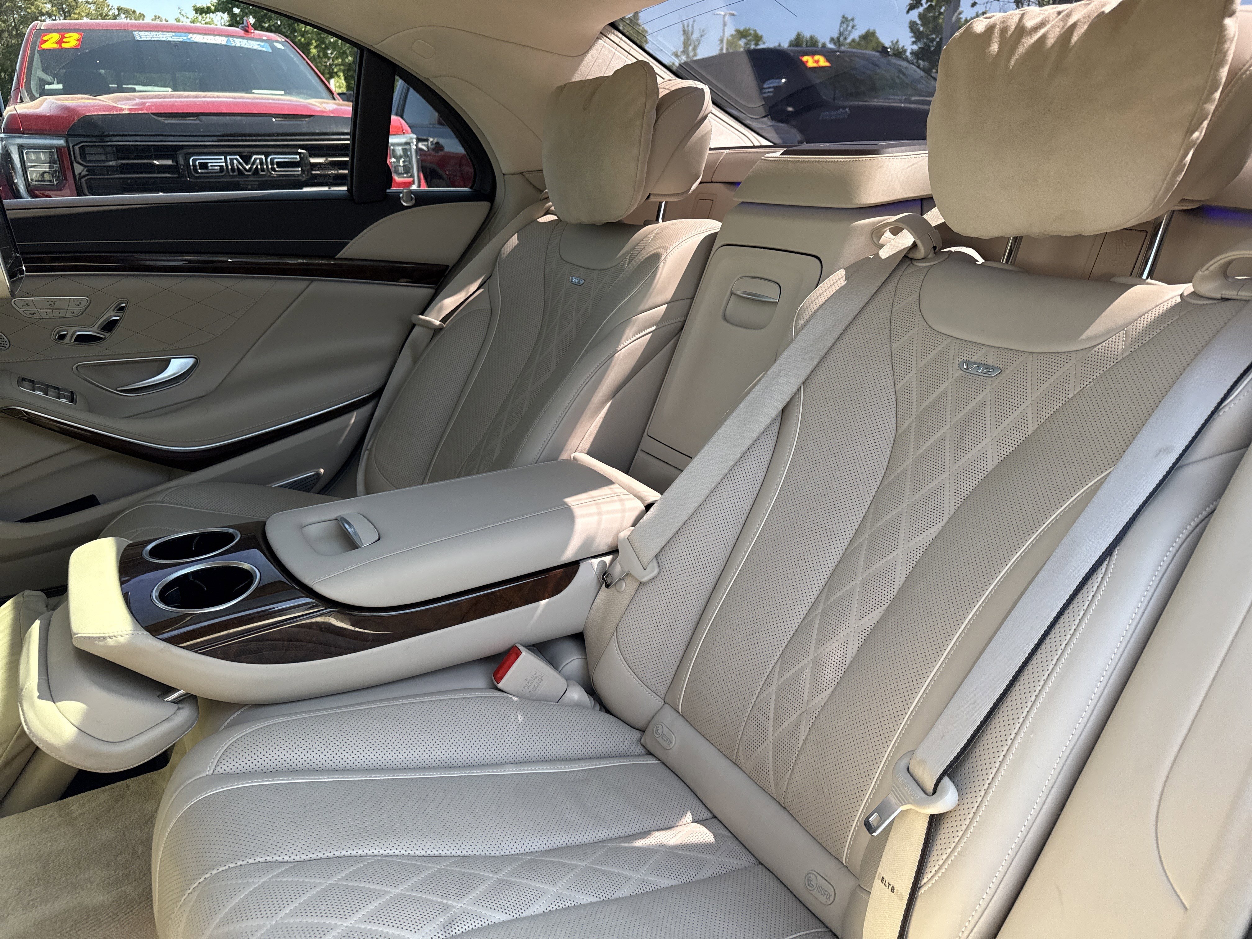 Used 2016 Mercedes-Benz S 600 image 32