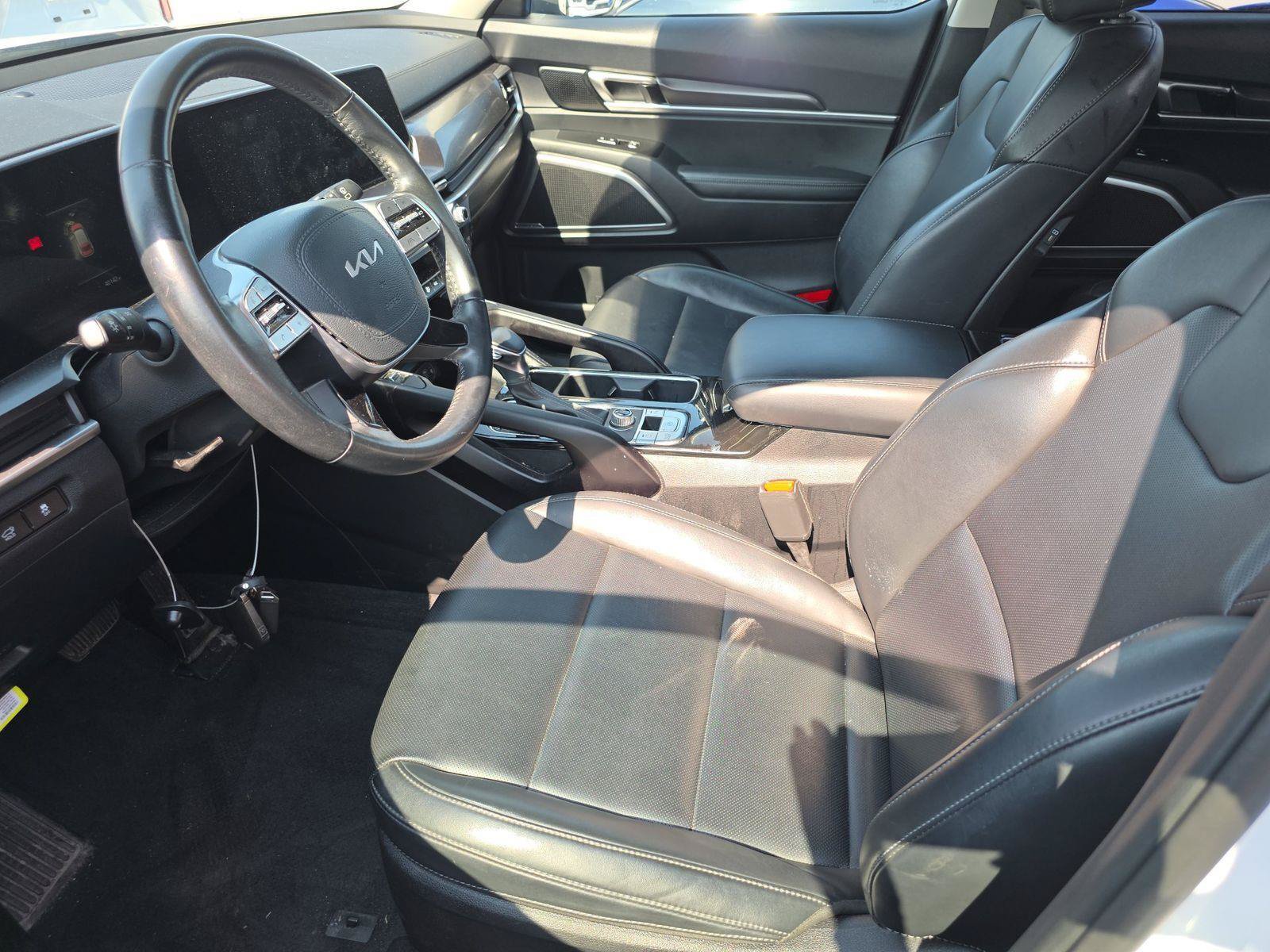 Used 2025 Kia Telluride S AWD/4WD image 4