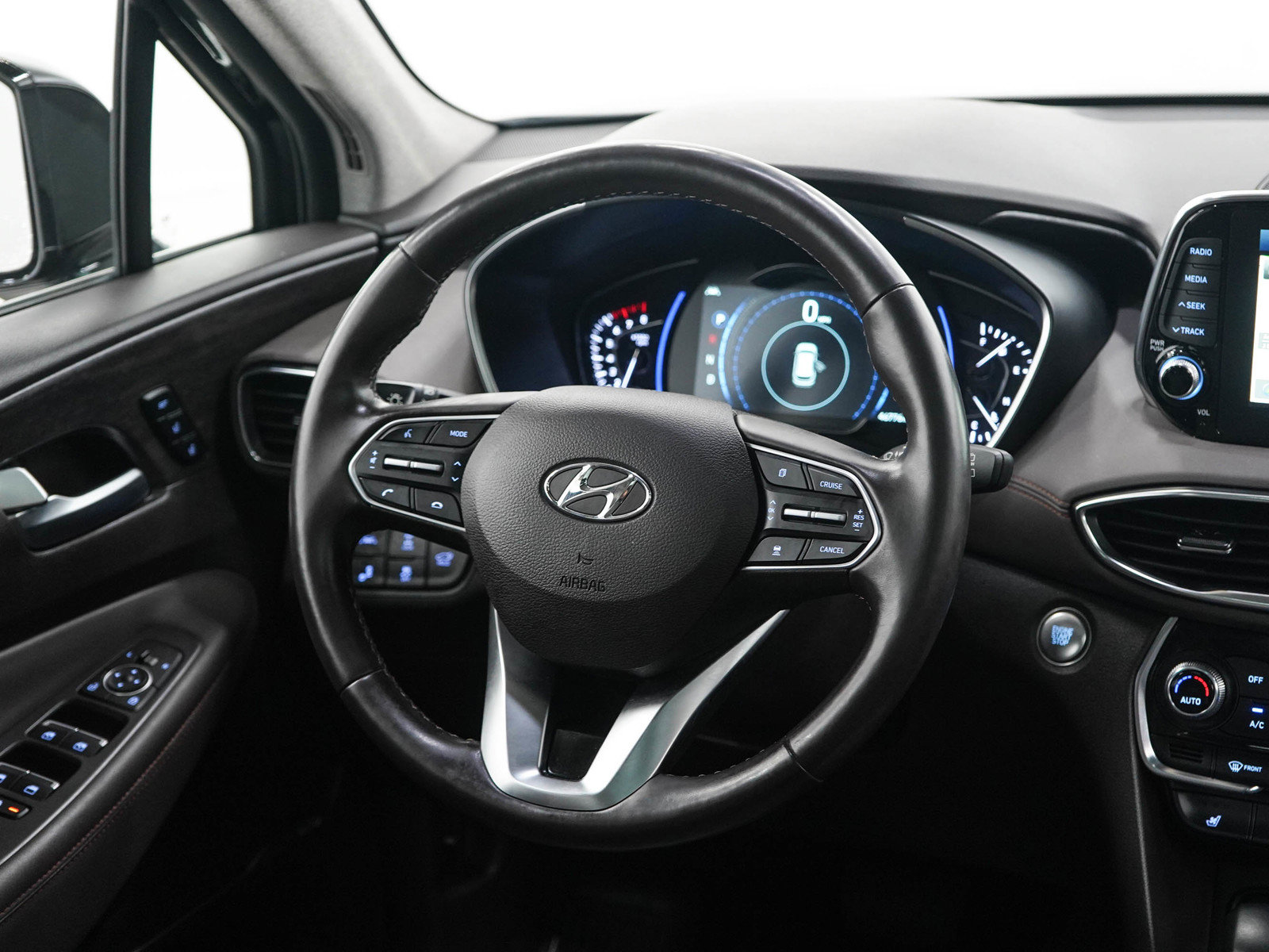 Used 2020 Hyundai Santa Fe Limited w/ Cargo Package AWD/4WD image 14