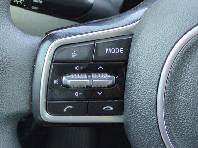 Used 2023 Kia Sorento LX image 23