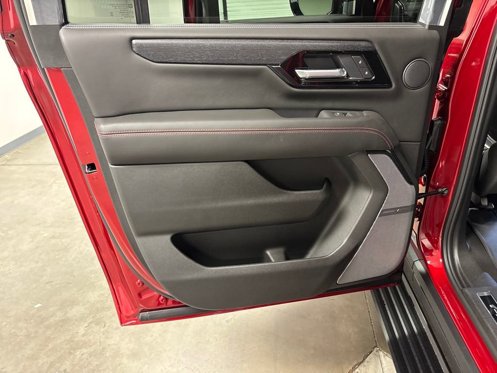 New 2026 GMC Yukon XL AT4 Ultimate w/ LPO, Floor Liner Package image 43