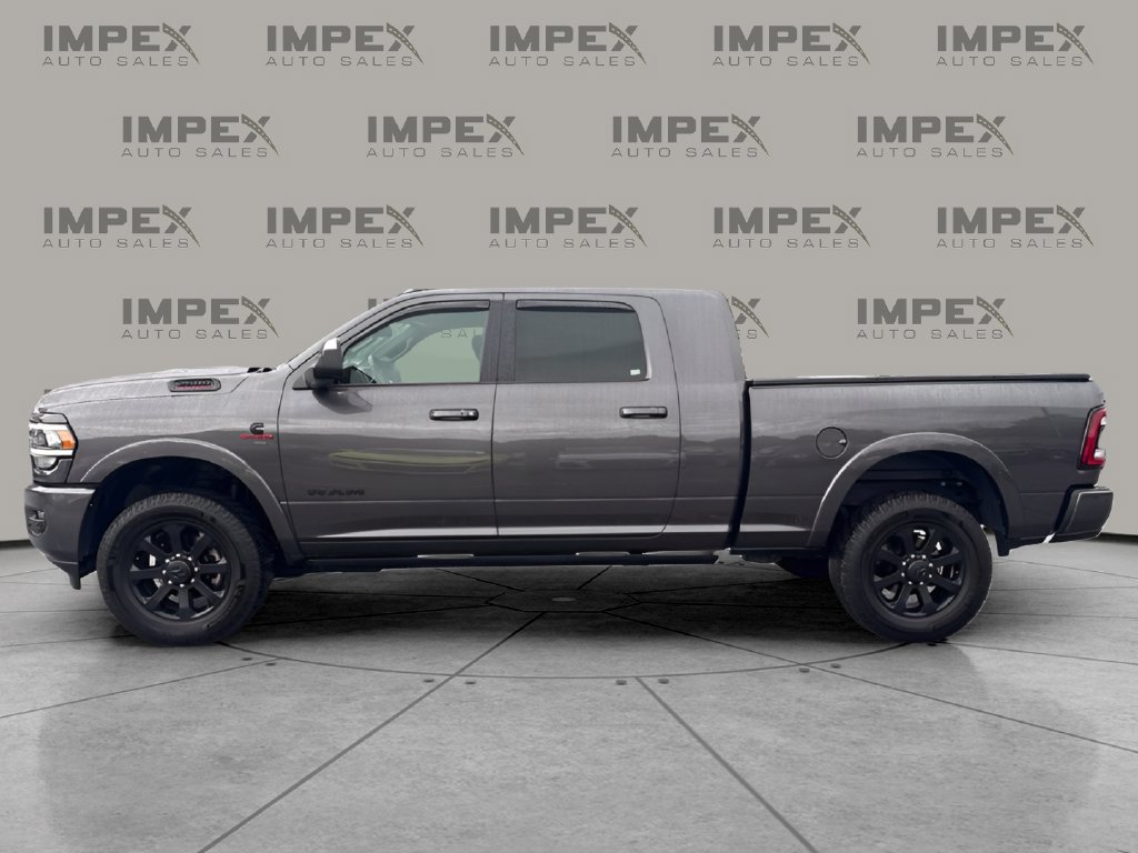 Used 2022 RAM 2500 Laramie AWD/4WD image 2