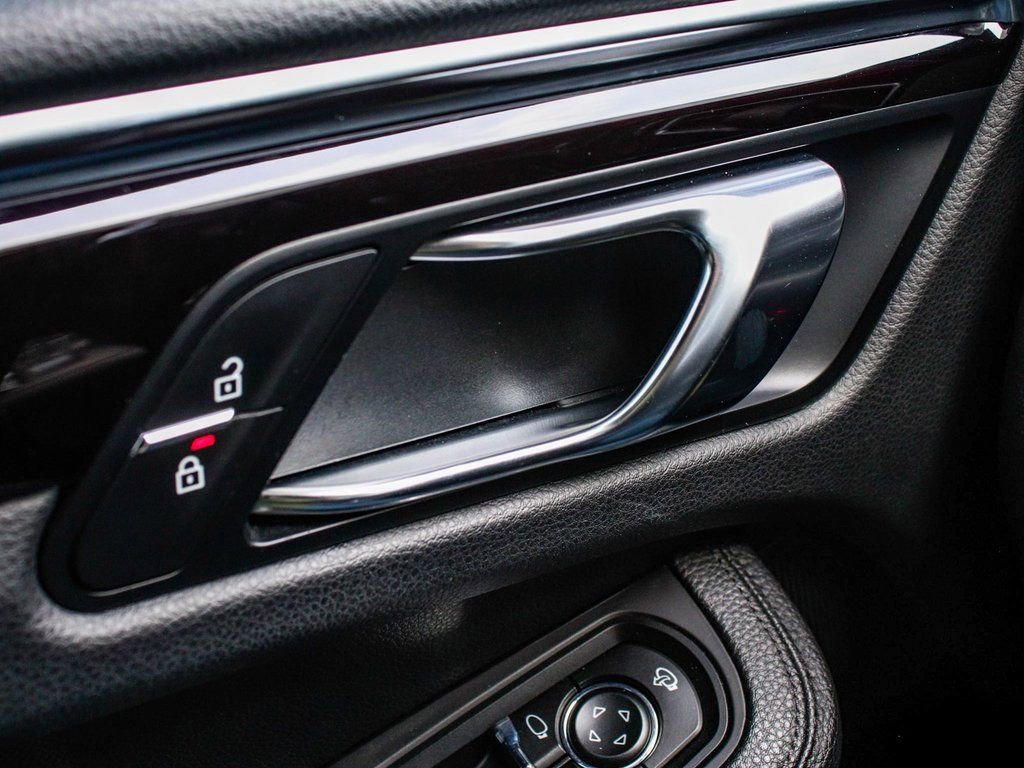 Used 2020 Porsche Macan image 9