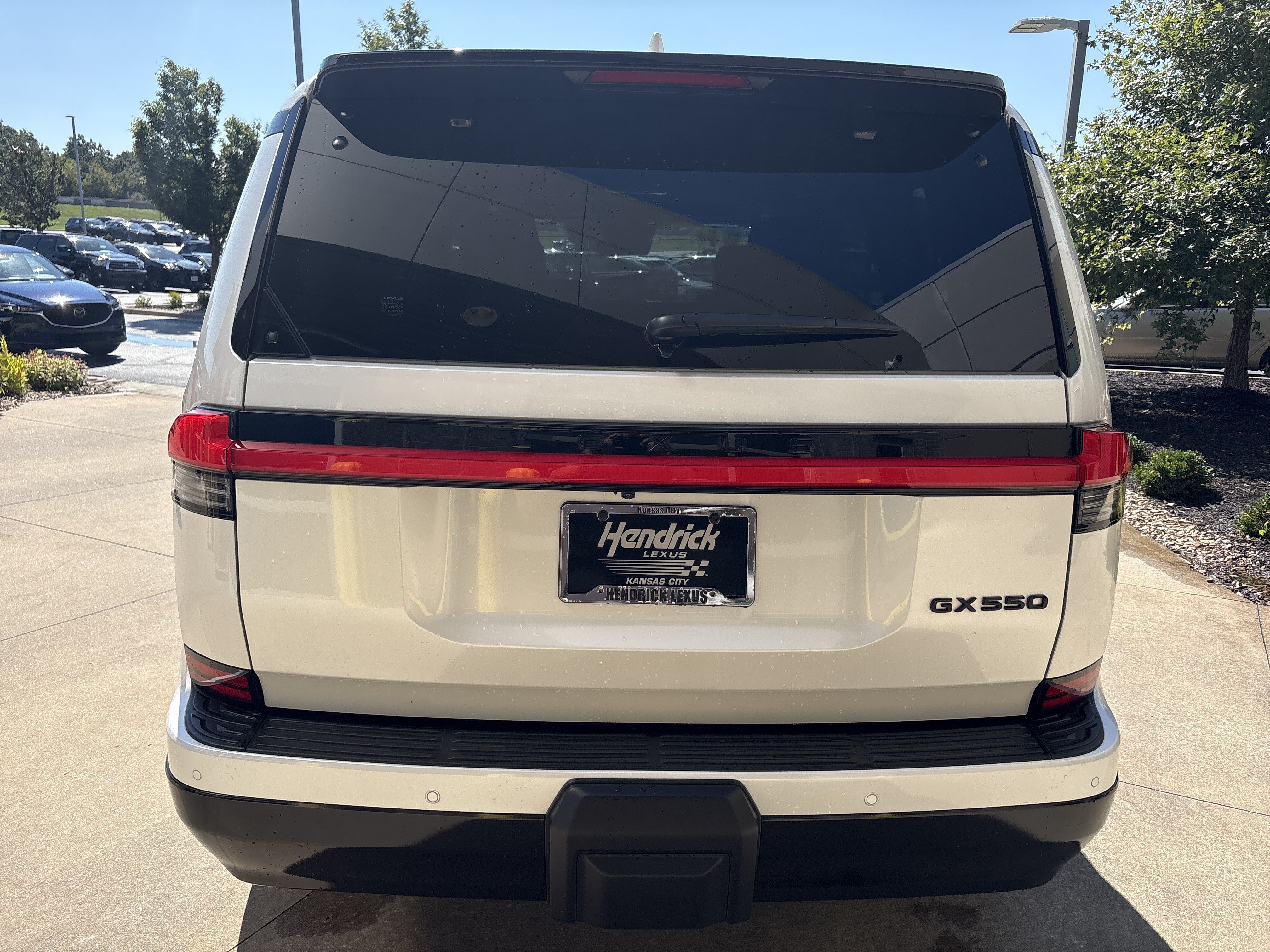Used 2024 Lexus GX 550 w/ Accessory Package (2T) AWD/4WD image 29