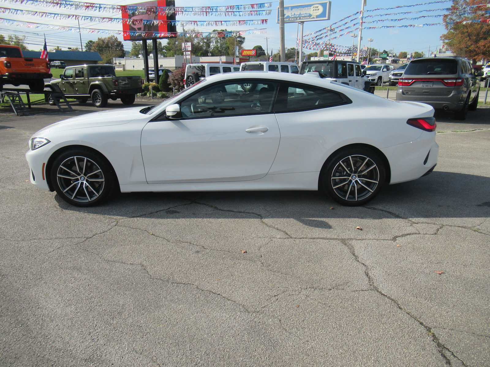 Used 2021 BMW 430i xDrive Coupe w/ Convenience Package image 2