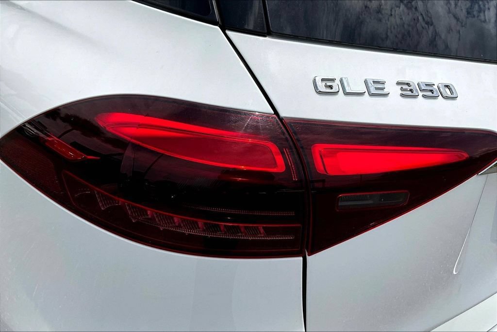 Used 2024 Mercedes-Benz GLE 350 4MATIC image 23