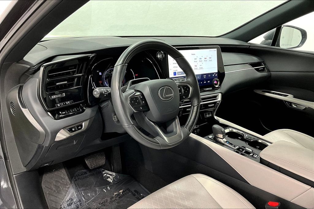 Used 2024 Lexus RX 350 Premium Plus w/ Convenience Package image 16
