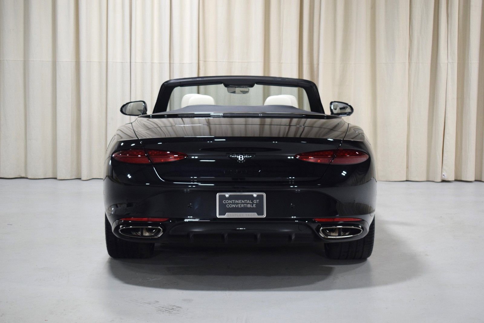 New 2025 Bentley Continental GTC AWD/4WD image 13