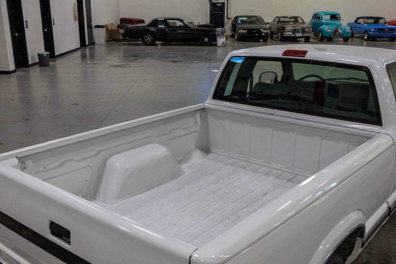 Used 1995 Chevrolet S10 Pickup LS RWD image 20