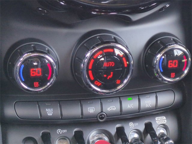 Used 2018 MINI Cooper S image 26