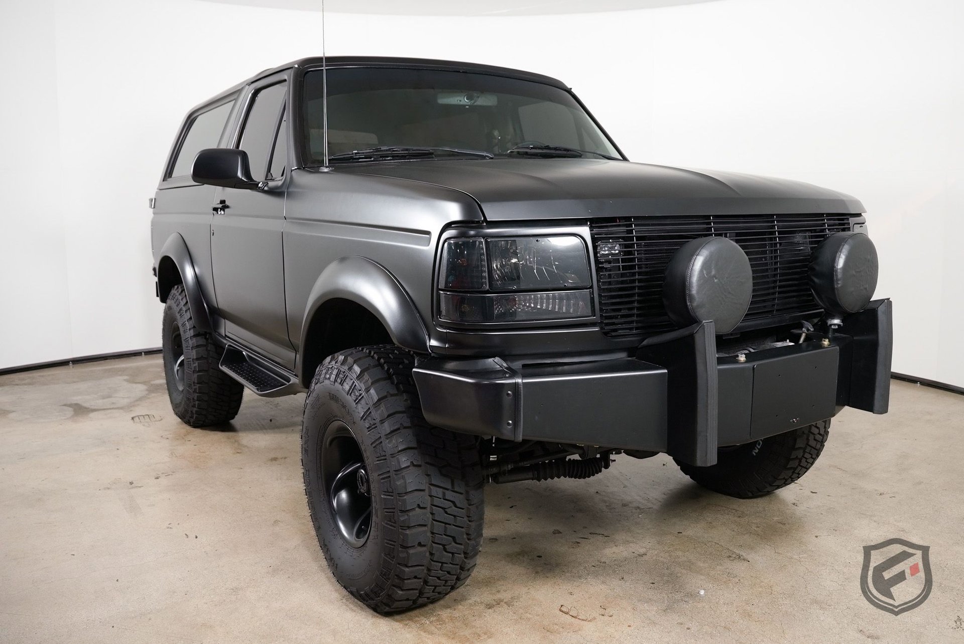 Used 1996 Ford Bronco Eddie Bauer image 2