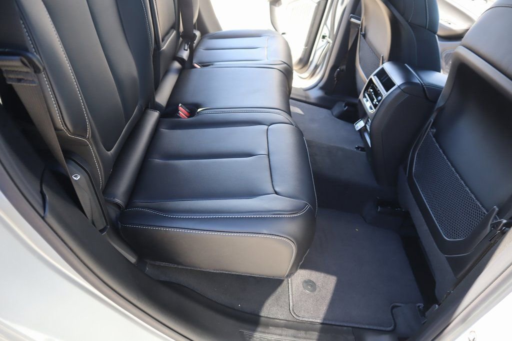 New 2025 Jeep Grand Cherokee Limited image 15