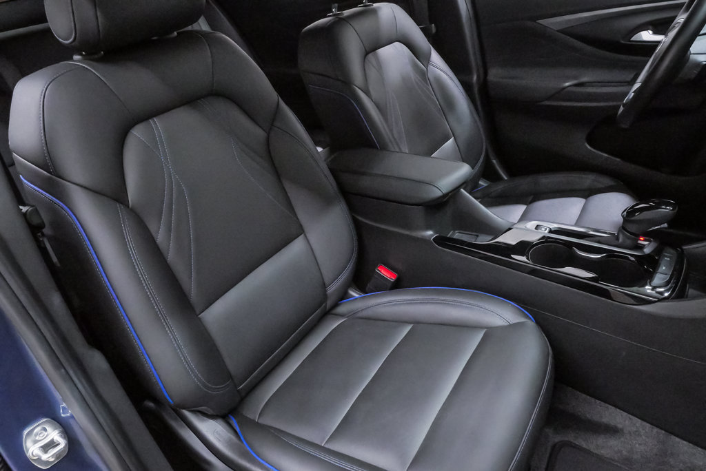 Used 2025 Buick Envista Sport Touring w/ Convenience I Package FWD image 14