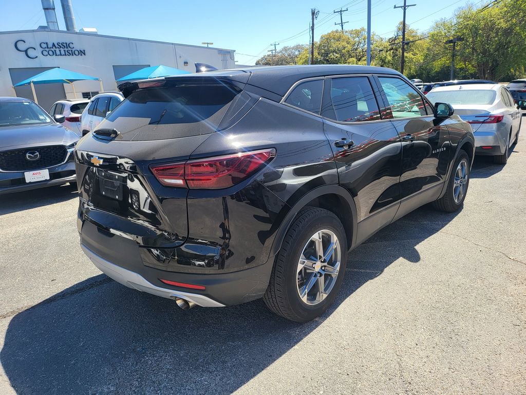 Used 2025 Chevrolet Blazer LT image 14